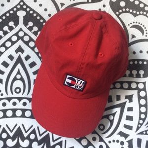 Red TOMMY hat